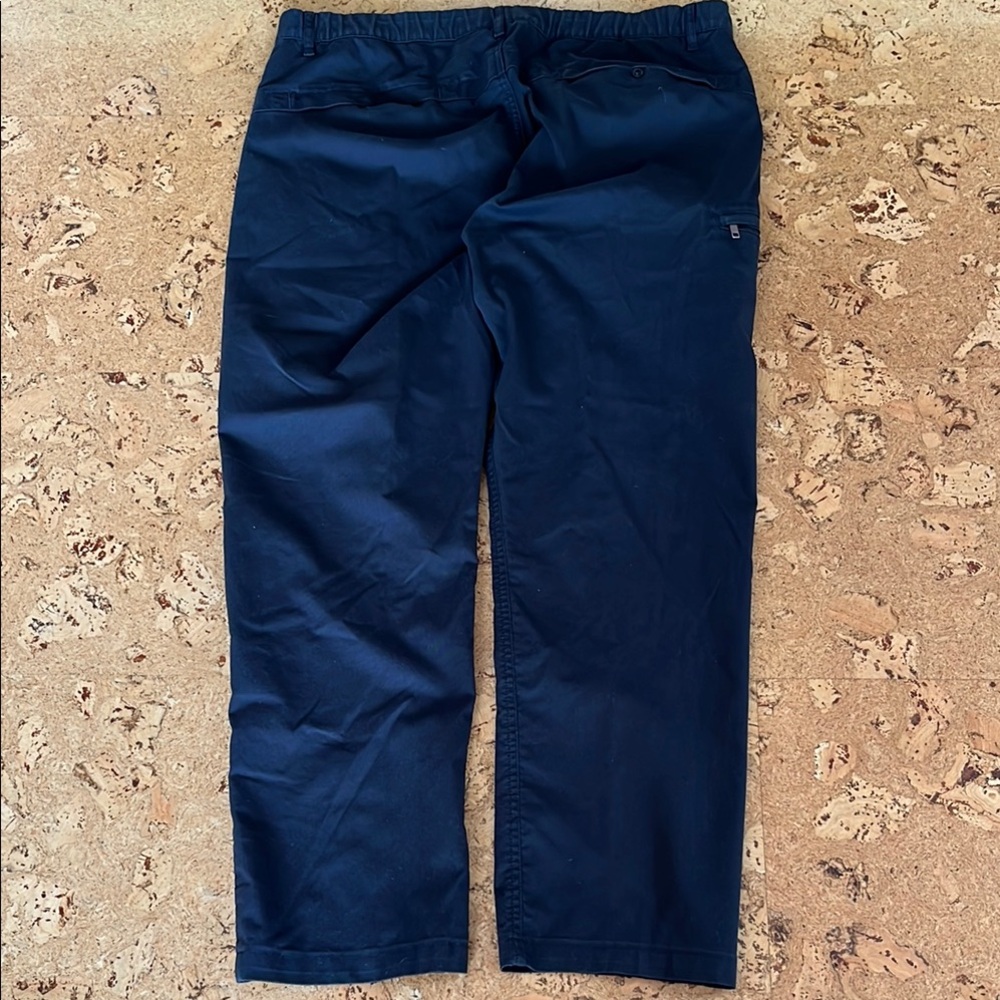 J. Crew Navy Travel Pants 3 Zip Pockets 36/32 - Picture 4 of 8
